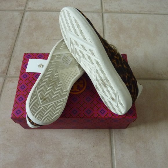 Tory Burch 'Howell' Leopard Pattern Court Sneakers - Picture 6 of 12
